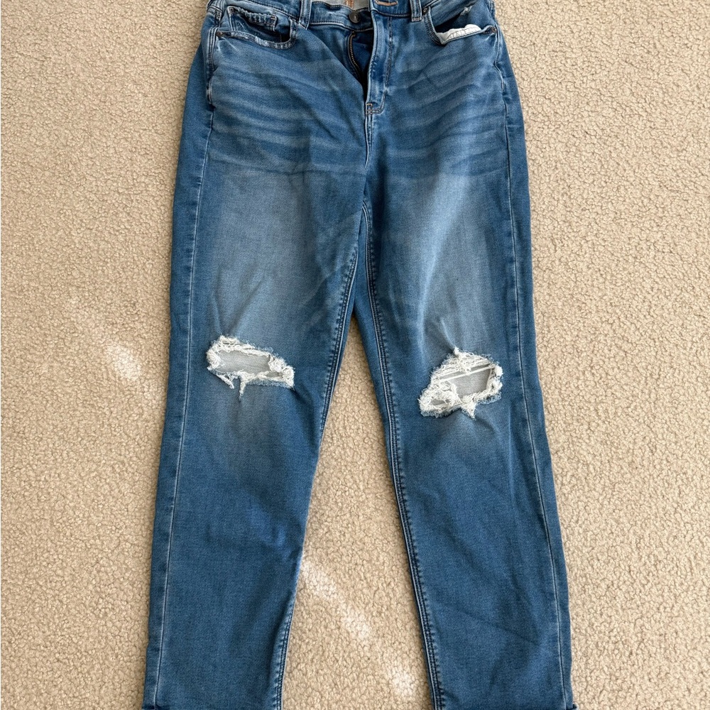 American Eagle Outfitters Blue Distressed mom Jeans
